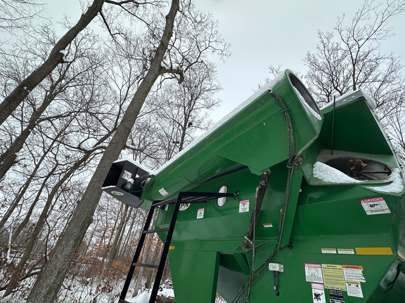 2009 J&M 1000-20 Grain Cart