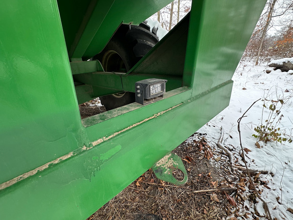 2009 J&M 1000-20 Grain Cart