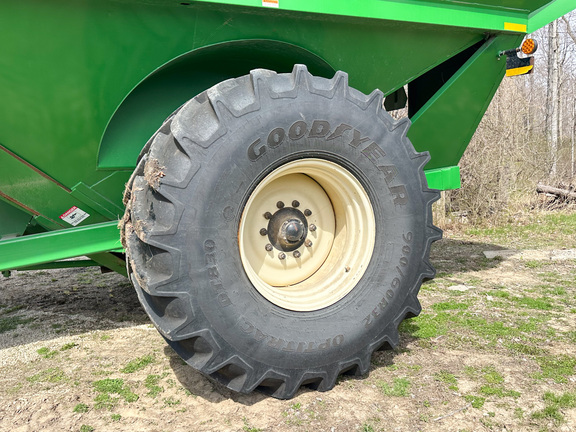 2009 J&M 1000-20 Grain Cart