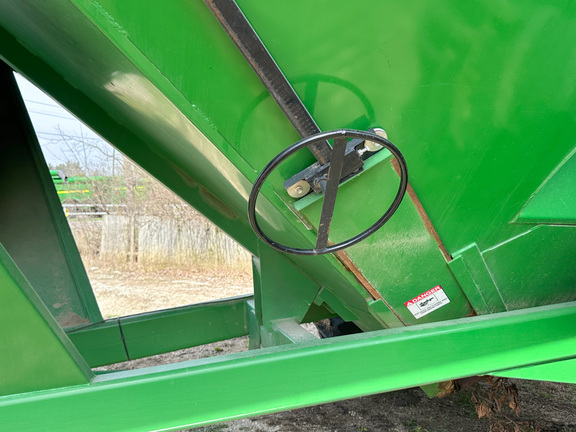 2009 J&M 1000-20 Grain Cart