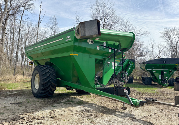 2009 J&M 1000-20 Grain Cart