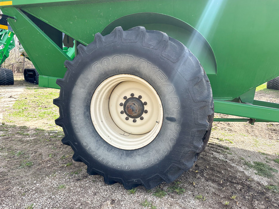 2009 J&M 1000-20 Grain Cart