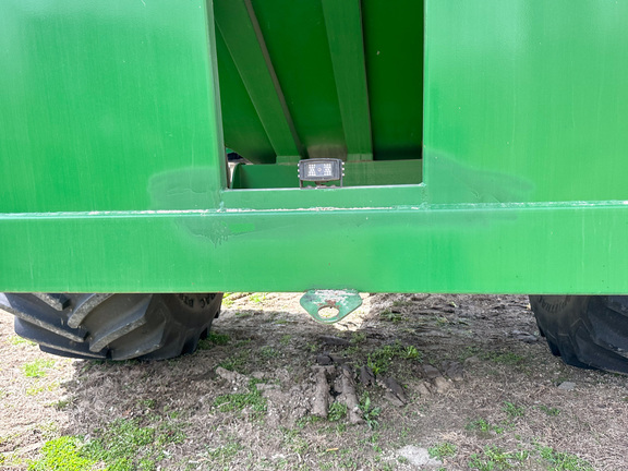 2009 J&M 1000-20 Grain Cart