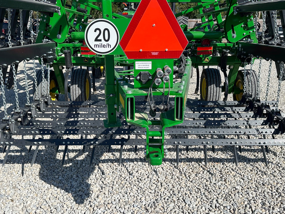 2025 John Deere 2230FH Field Cultivator