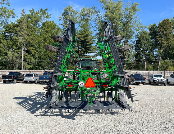 2025 John Deere 2230FH Field Cultivator