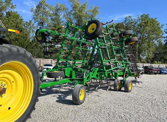 2025 John Deere 2230FH Field Cultivator