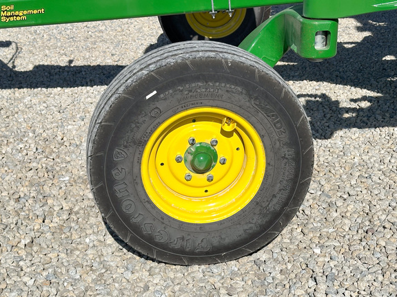 2025 John Deere 2230FH Field Cultivator