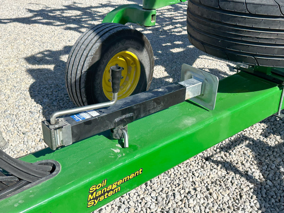 2025 John Deere 2230FH Field Cultivator