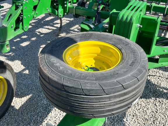 2025 John Deere 2230FH Field Cultivator