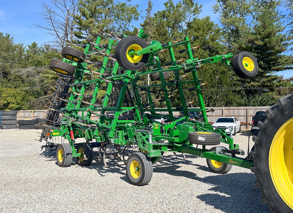 2025 John Deere 2230FH Field Cultivator