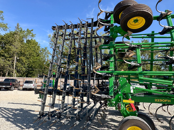 2025 John Deere 2230FH Field Cultivator