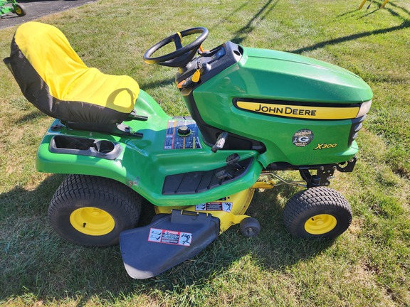 2006 John Deere X300 Garden Tractor