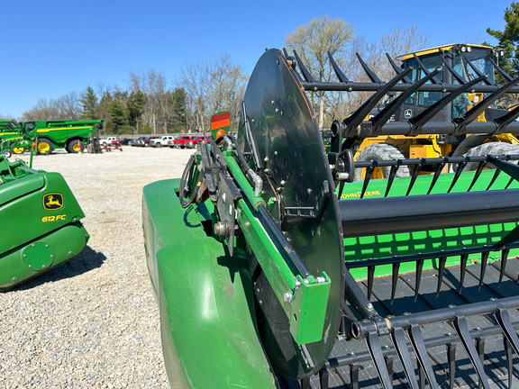 2017 John Deere 640FD Header Combine