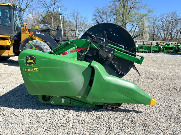 2017 John Deere 640FD Header Combine