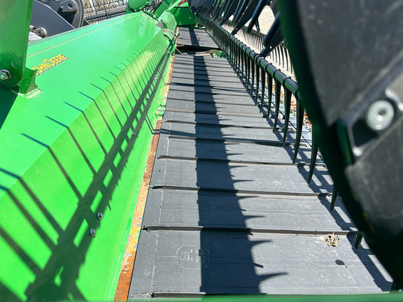 2017 John Deere 640FD Header Combine