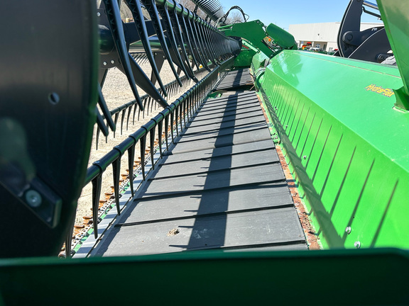 2017 John Deere 640FD Header Combine