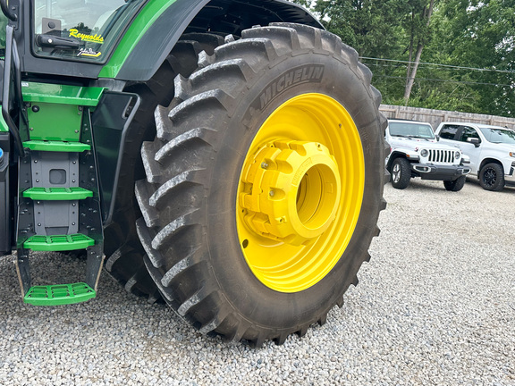 2025 John Deere 8R 370 Tractor