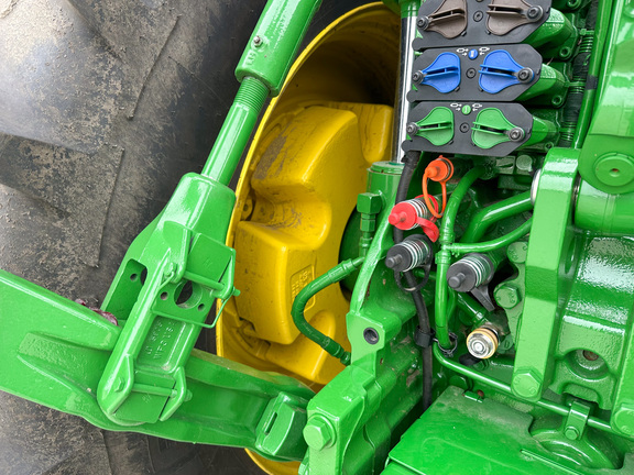2025 John Deere 8R 370 Tractor
