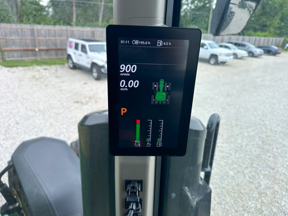 2025 John Deere 8R 370 Tractor