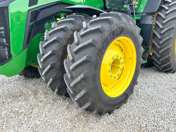 2025 John Deere 8R 370 Tractor