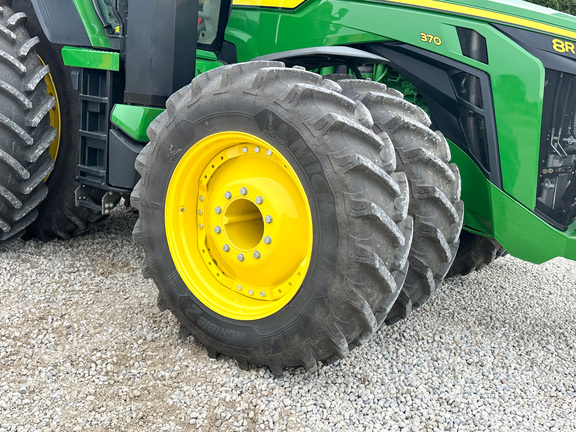 2025 John Deere 8R 370 Tractor
