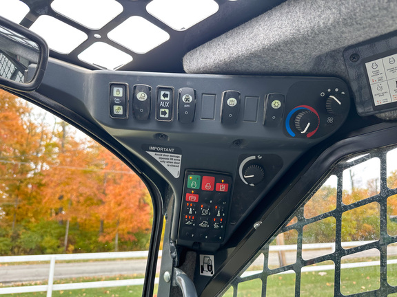 2024 John Deere 325G Compact Track Loader