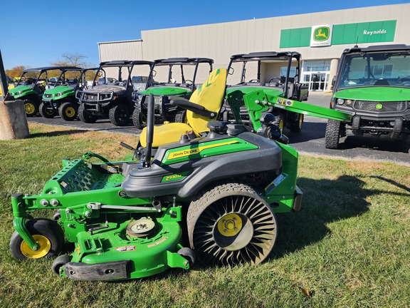 2022 John Deere Z930M Mower/Zero Turn