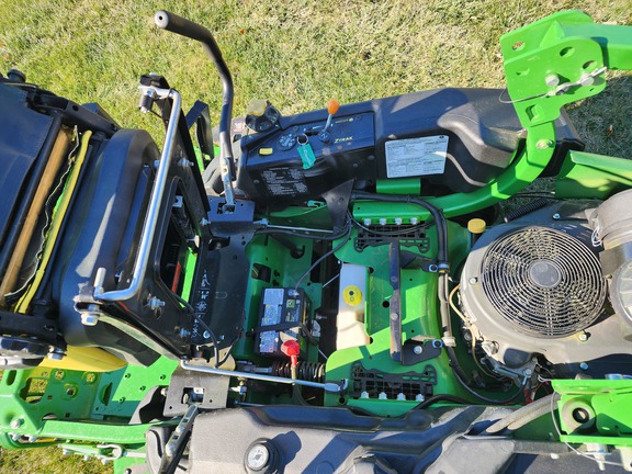 2022 John Deere Z930M Mower/Zero Turn