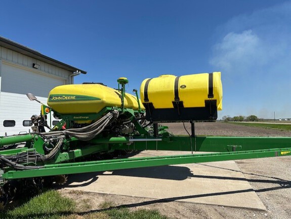 2021 John Deere 1775NT Planter