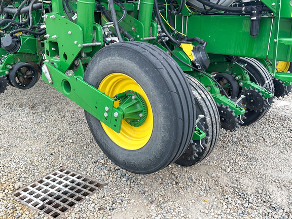 2021 John Deere 1775NT Planter