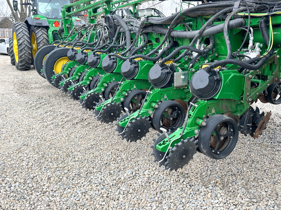 2021 John Deere 1775NT Planter