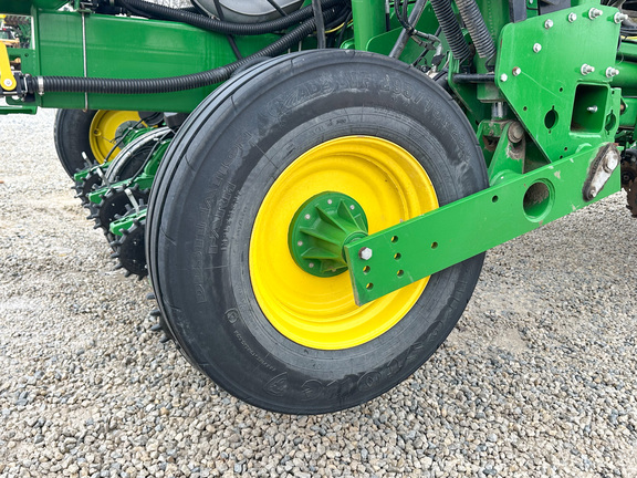 2021 John Deere 1775NT Planter