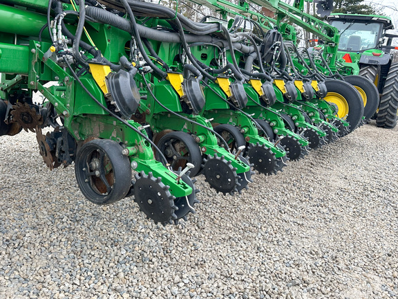 2021 John Deere 1775NT Planter