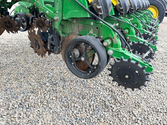 2021 John Deere 1775NT Planter