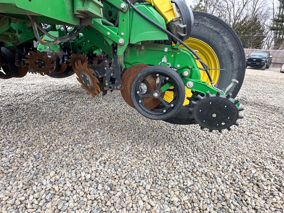 2021 John Deere 1775NT Planter