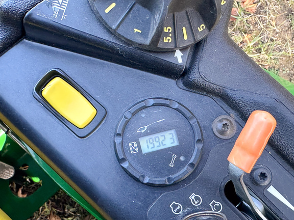 2020 John Deere Z915E Mower/Zero Turn