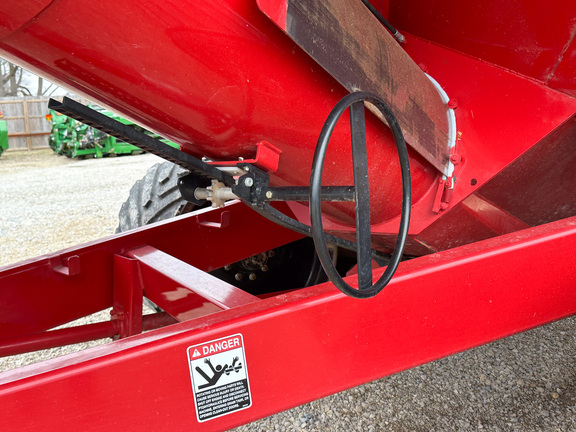 2020 Brent V1300 Grain Cart