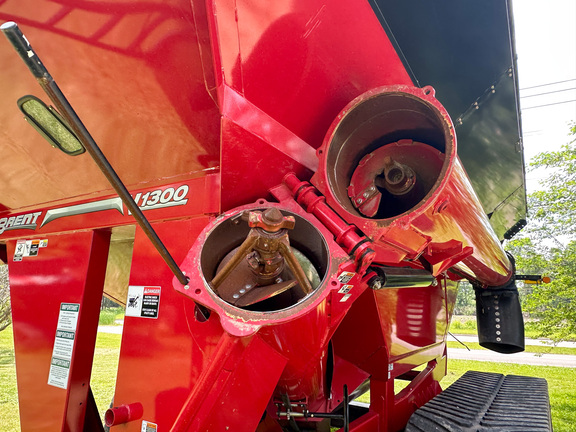 2020 Brent V1300 Grain Cart