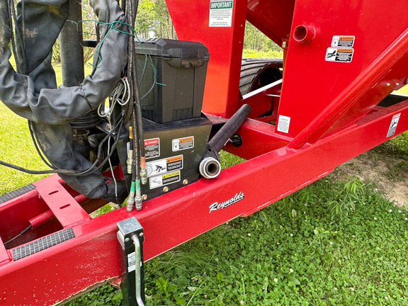 2020 Brent V1300 Grain Cart