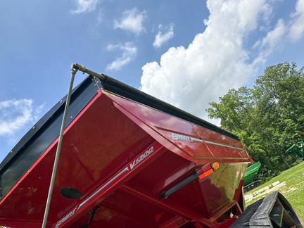 2020 Brent V1300 Grain Cart