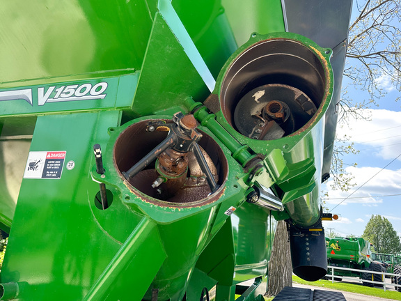 2021 Brent V1500 Grain Cart