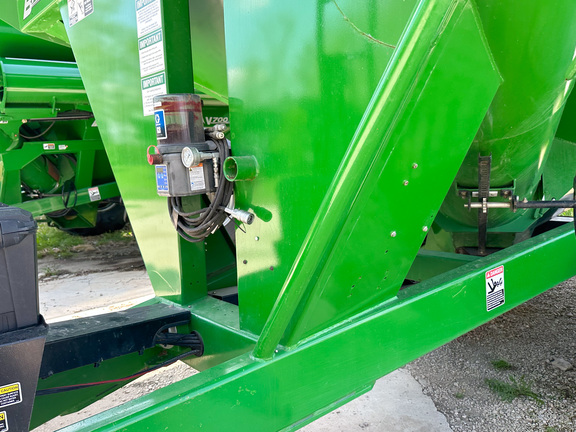 2021 Brent V1500 Grain Cart