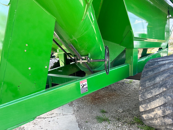 2021 Brent V1500 Grain Cart