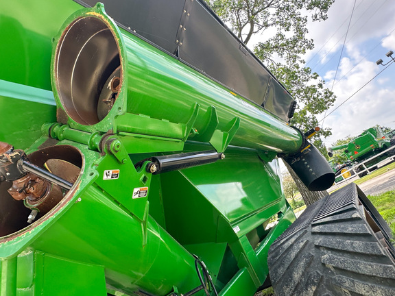 2021 Brent V1500 Grain Cart