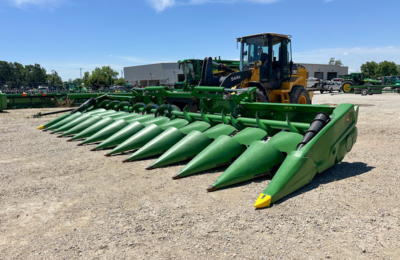 2025 John Deere CF 12 Header Corn Head
