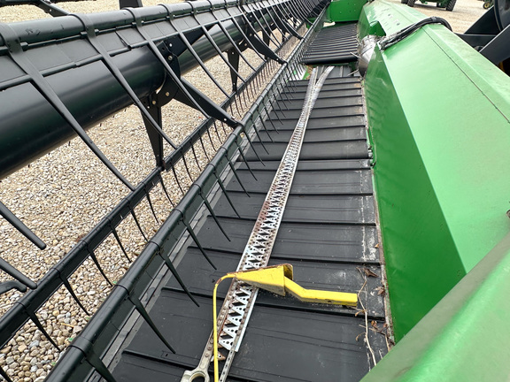 2014 John Deere 635FD Header Combine