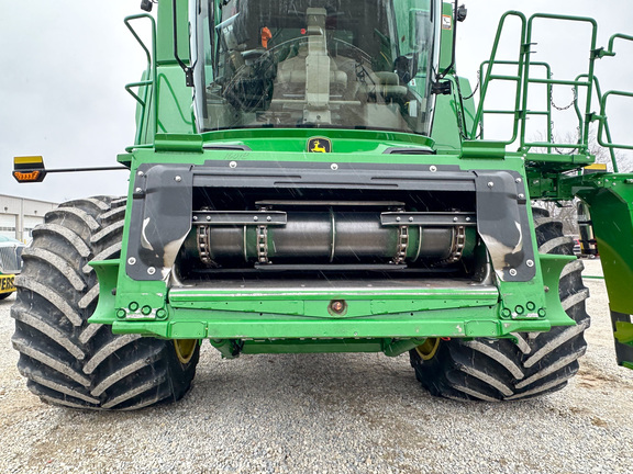 2025 John Deere S7 800 Combine