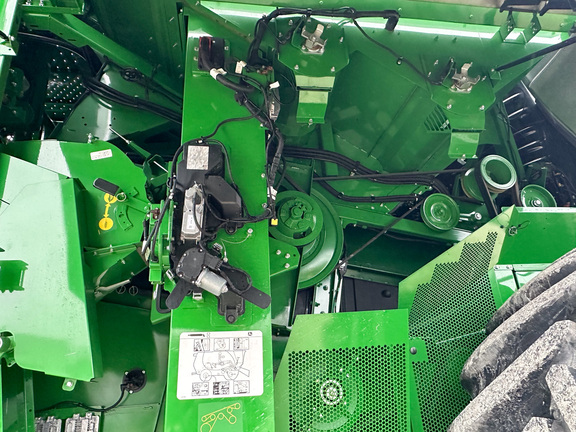 2025 John Deere S7 800 Combine