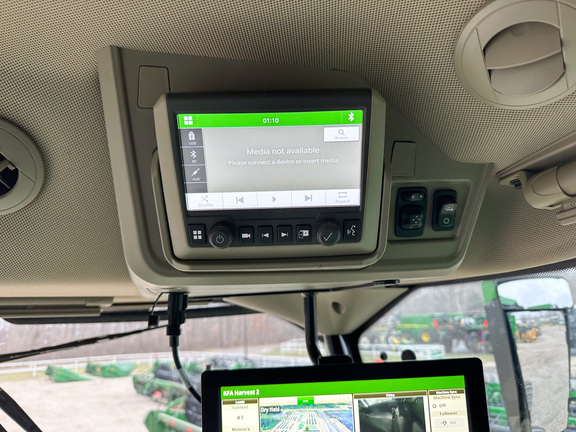 2025 John Deere S7 800 Combine