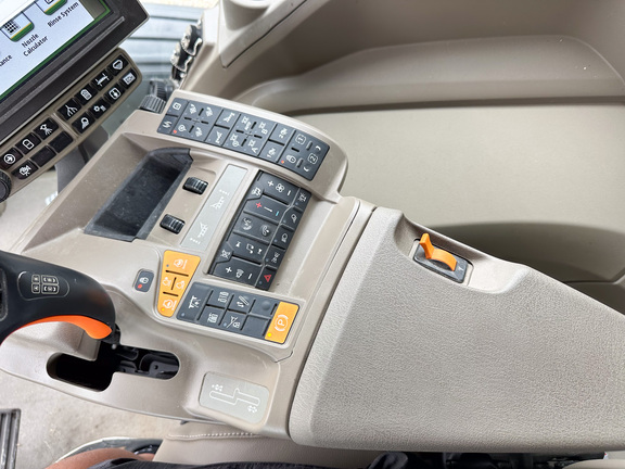 2022 John Deere 410R Sprayer/High Clearance